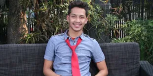 Totalitas Dubsmash! @d_kadoor Tak Malu Dibilang Gila