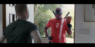 DEADPOOL Minta Maaf ke David Beckham, Ada Apa Sih?