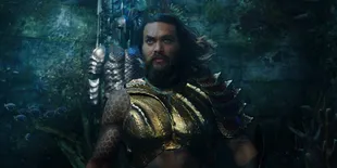 Trailer 'AQUAMAN', Aksi Gahar dan Seksi Jason Momoa Jadi Calon Raja Atlantis!