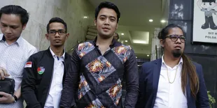 Trauma Jadi Suami Tak Dianggap, Kriss Hatta Ingin Nikah Disiarkan Live!
