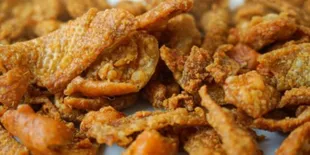 Trik Mudah Ungkep Kulit Ayam