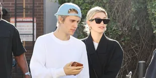 Tunda Kehamilan, Hailey Baldwin Ternyata Sudah KB Selama 2 Tahun Terakhir
