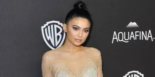Tyga Tak Mampu Bayar, Mobil Mewah Kylie Jenner Ditarik Dealer?