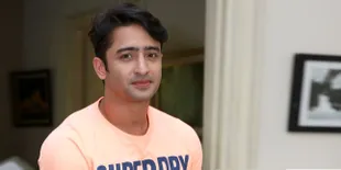 Ucapkan Selamat Malam Buat Fans, Shaheer Pamer Selfie Ganteng