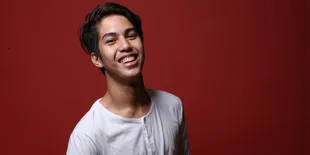 Ultah, El Rumi Pajang Foto Lawas Dhani & Maia Kala Masih Akur