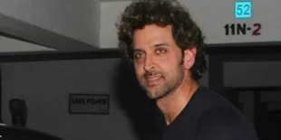 Ultah ke-43, Hrithik Roshan Rayakan Bareng Anak dan Mantan Istri