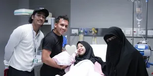 Umi Pipik Punya Cucu Pertama, Rela Bongkar dan Renovasi Kamar di Rumahnya