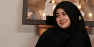 Umi Pipik Teringat Pesan Uje Dalam Screening Film 'HIJRAH CINTA'