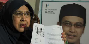 Umi Tatu Minta Anaknya Ibadahkan Haji Almarhum Uje