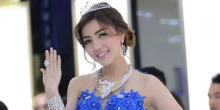 Umrah, Bella Shofie Panjatkan Doa Untuk Rumah Tangganya
