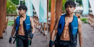 Umur Baru 17 Tahun, Ini 7 Potret Betrand Peto yang Makin Macho - Salfok ke Dada yang Bidang Ada Roti Sobeknya