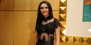 Unggah Foto Akad, Alexa Key Buktikan Dirinya Tidak Hamil di Luar Nikah