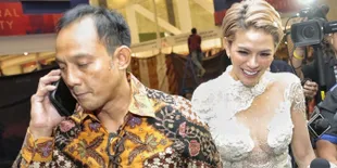 Unggah Foto Bareng Dipo Latief, Nikita Mirzani Sudah Lakukan Prewed?