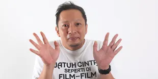 Ungkap Alasan Film 'JATUH CINTA SEPERTI DI FILM FILM' Hitam Putih, Ringgo Agus: Bukan Biar Beda Atau Keren