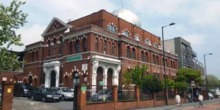 Unik, di Masjid Ini Kamu Bisa Sedekah Menggunakan Bitcoin!