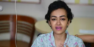 Untuk Pengobatannya, Julia Perez Masih Tunggu Hasil Dari Jepang