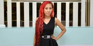 Upload Foto Segepok Uang, Dewi Sanca Diperiksa Karena Kasus Korupsi