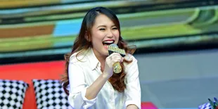 Urus Bayi Bikin Ayu Ting Ting Lebih Sabar