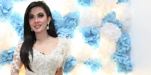 Usai Hebohnya Kasus Karaoke, Syahrini Liburan di Bali