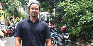 Usai Isolasi Mandiri Selama Nyaris 2 Minggu, Chicco Jerikho Akhirnya Negatif Covid-19