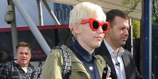 Usai 'Kencani' Miley Cyrus, Pria Ini Malah Masuk Penjara