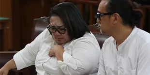Usai Melayat Ibunda yang Meninggal Karena Kanker Lidah, Komedian Nunung Akan Jalani Isolasi