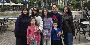 Ussy Sulistiawaty Tak Mau Biasakan Anak Puasa Demi Hadiah