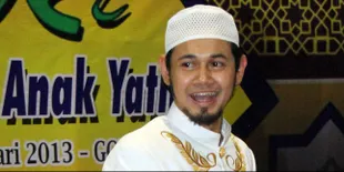 Ustad Guntur Bumi Takkan Lupakan Jasa-Jasa Uje