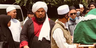 Ustaz Derry Sulaiman Ungkap Keinginan Ayahnya yang Belum Terpenuhi Sebelum Meninggal Dunia