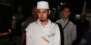 Ustaz Guntur Bumi Minta NA Tidak Memanfaatkan Keadaan