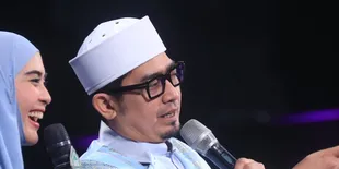 Ustaz Solmed Geram Difitnah, Polisikan Puluhan Akun Media Sosial ke Polda Metro Jaya!