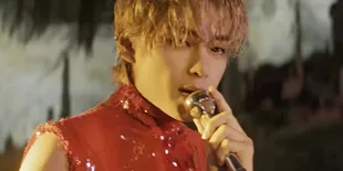 V BTS Tampil Menawan dalam Debut Solonya yang Bertajuk "Love Me Again"