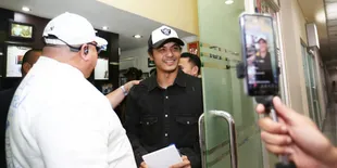 Vadel Badjideh Penuhi Panggilan Polisi, Kuasa Hukum Bantah Tuduhan Asusila