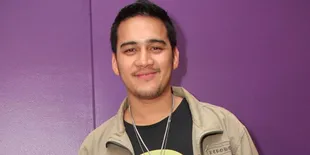 Valentine, Mario Lawalata Karaoke Bareng Penggemar