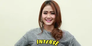 Mengaku Belum Pantas Dicap Sebagai Pelawak, Ini Alasan Vega Darwanti