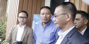 Vicky Prasetyo Beri Klarifikasi Soal Perseteruan Adiknya Dengan Angel Lelga