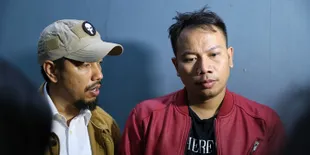 Pernikahan Ke-15 Vicky Prasetyo: Siang Ketemu, Sore Dilamar, Maghrib Nikah, Pagi Sudah Cerai