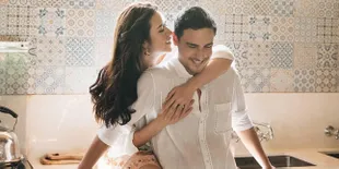 [VIDEO] Jalan Cantik di Resepsi, Raisa Langsung Digodain Hamish Daud