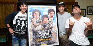 VIDEO: Kocak, Trio Warkop Reborn Nyanyi & Bawakan Chicken Dance