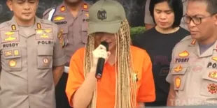 Beredar Video Lucinta Luna Nangis Minta Maaf Pakai Baju Oranye Dan Wig Panjang