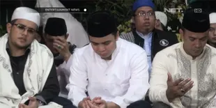 [VIDEO] Mengintip Suasana Tahlilan Hari Ke-7 Olga Syahputra