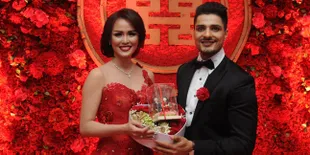 [Video] Nuansa Pink-Tari India, Potret Pernikahan Mewah Vin Rana