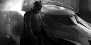 [VIDEO] Spesial! Penampakan Keren Batmobile Yang Super Canggih