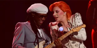 [VIDEO] Tampil di Grammy, Lady Gaga Bawa Tribut Untuk David Bowie