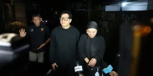 Vidi Aldiano Meninggal, Dewi Gita Kenang Panggilan Sayang 'Nyai' dari Sang Almarhum yang Bikin Nangis