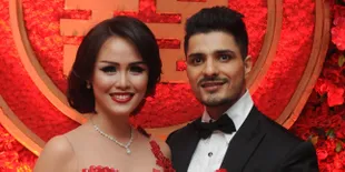Vin Rana Pamer Ciuman Mesra ke Nita Sofiani, Romantis Banget!
