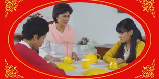 Viral Video Keluarga 'Khong Guan' Bicara Tentang Politik dan Puasa