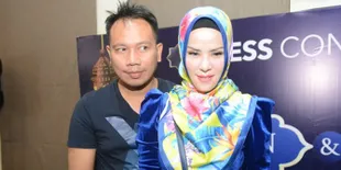 Waduh! Vicky Prasetyo Bilang Hamil, Angel Lelga Membantahnya