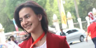 Wanda Hamidah: Saya Mengerti Kesulitan Yang Raffi Hadapi