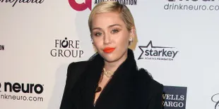 Wow, Benarkah Miley Cyrus Sudah Kencani Model Victoria Secret?